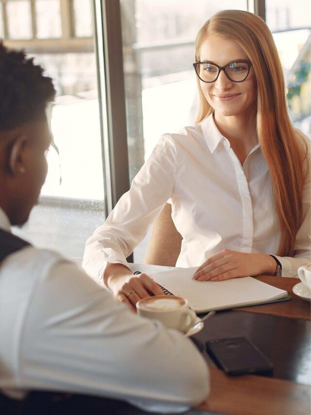 Personality Development : इंटरव्यू देते वक्त न करें ये 4 गलतियाँ